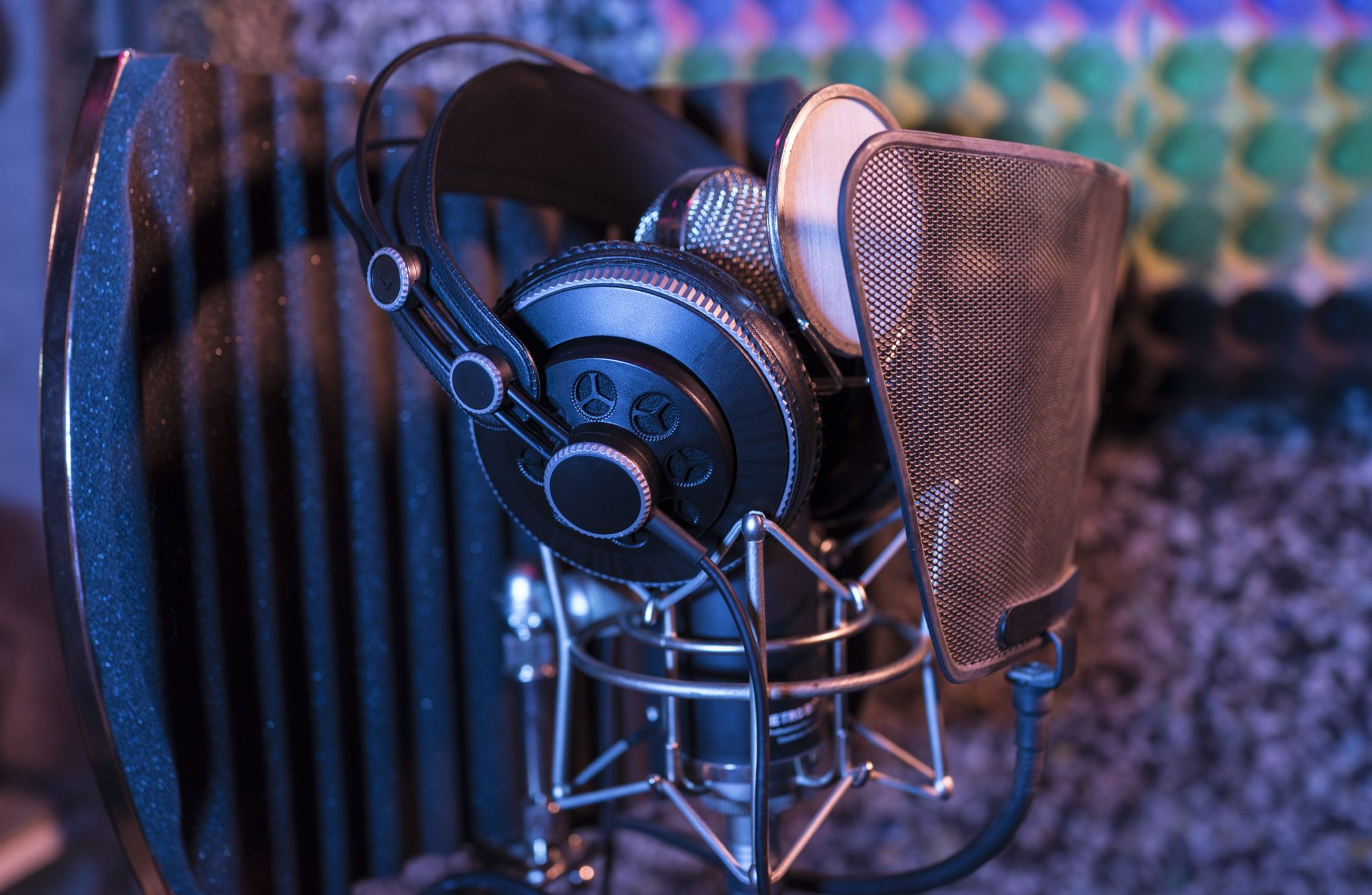 We Didn’t Know How to Promote a Podcast. So Here’s All We Learned